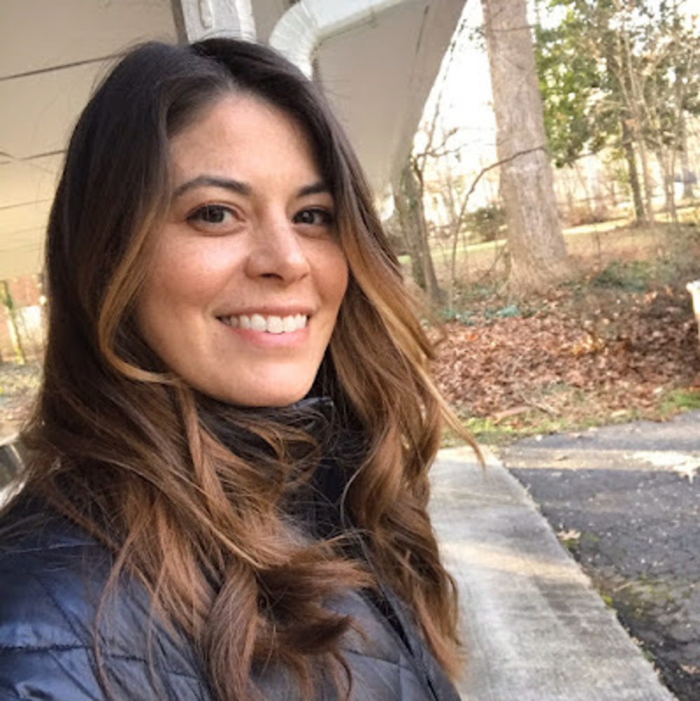Meet your Posher, Alicia